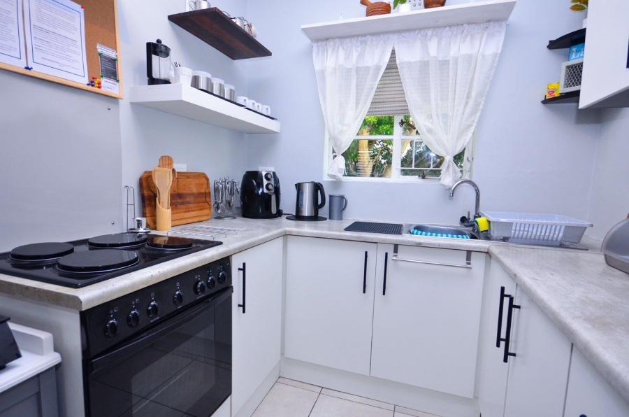 To Let 0 Bedroom Property for Rent in Vredehoek Western Cape